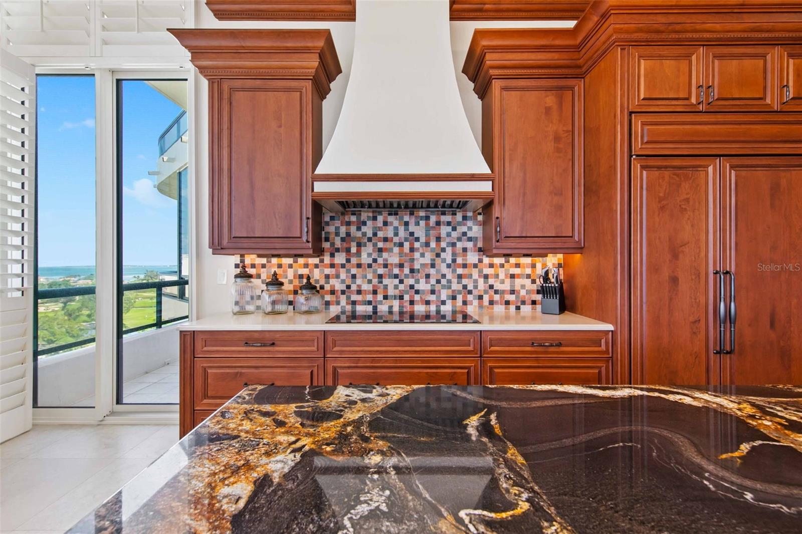 L AMBIANCE AT LONGBOAT KEY CLUB - Residential