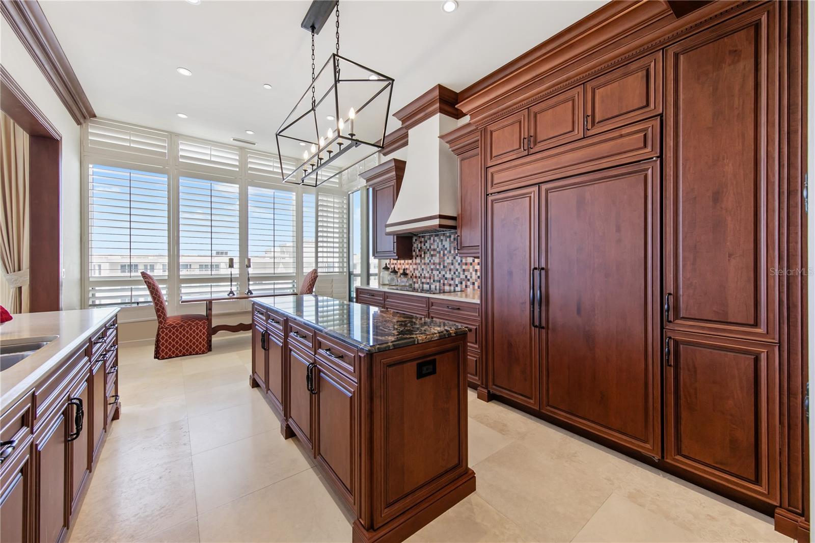 L AMBIANCE AT LONGBOAT KEY CLUB - Residential