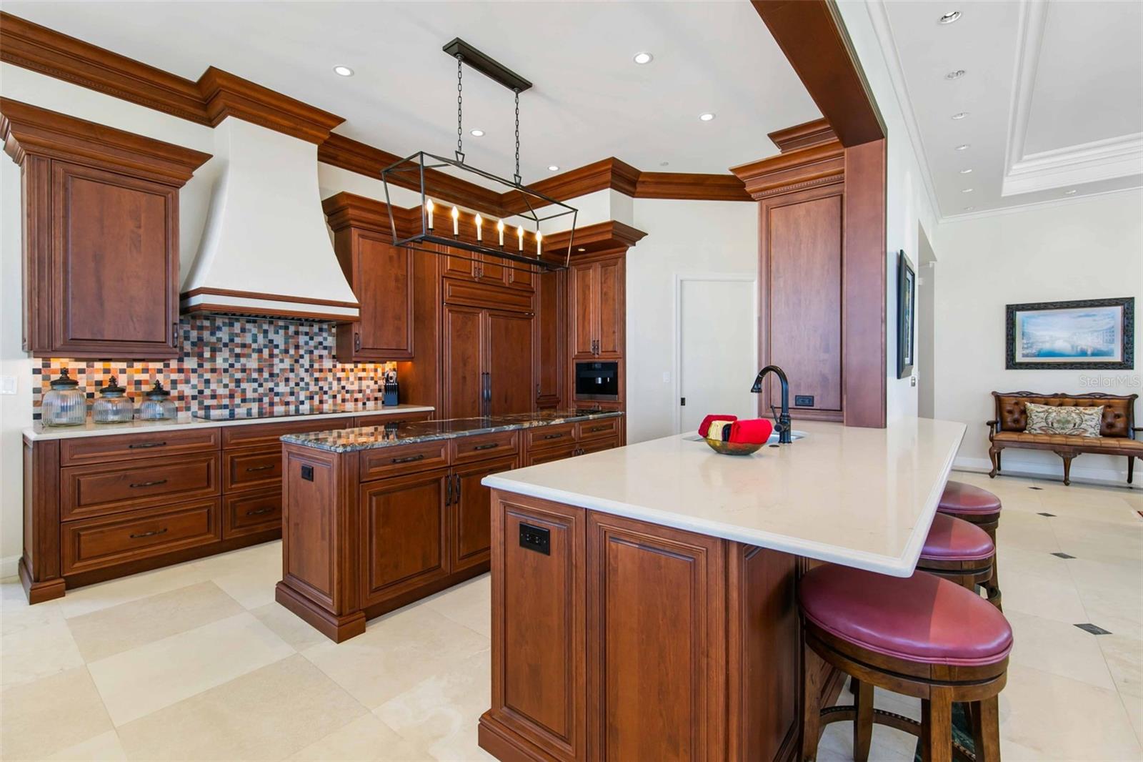 L AMBIANCE AT LONGBOAT KEY CLUB - Residential