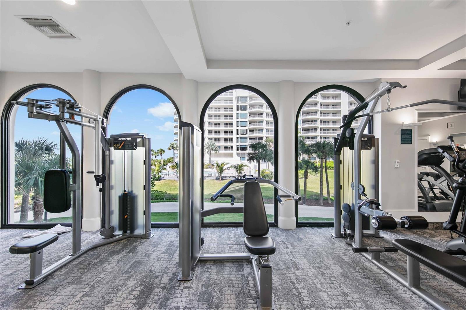 L AMBIANCE AT LONGBOAT KEY CLUB - Residential