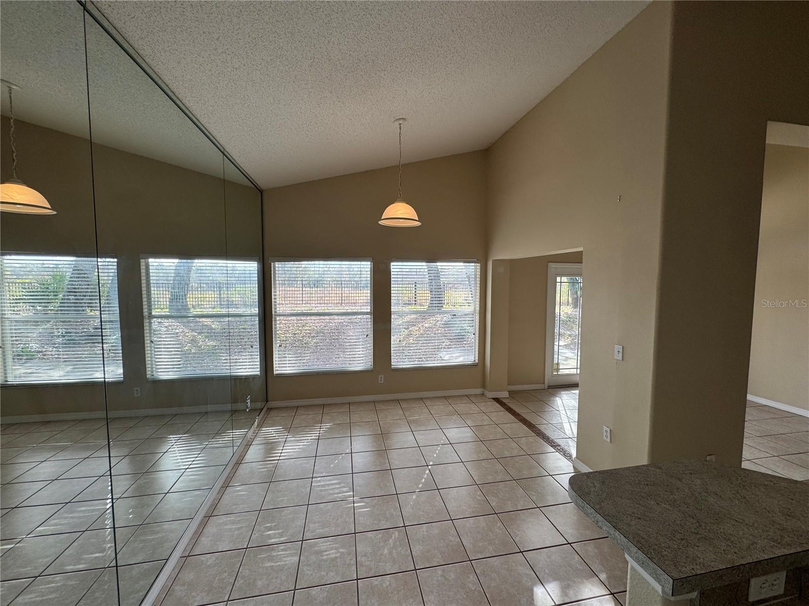 BEAR GULLY FOREST - Residential