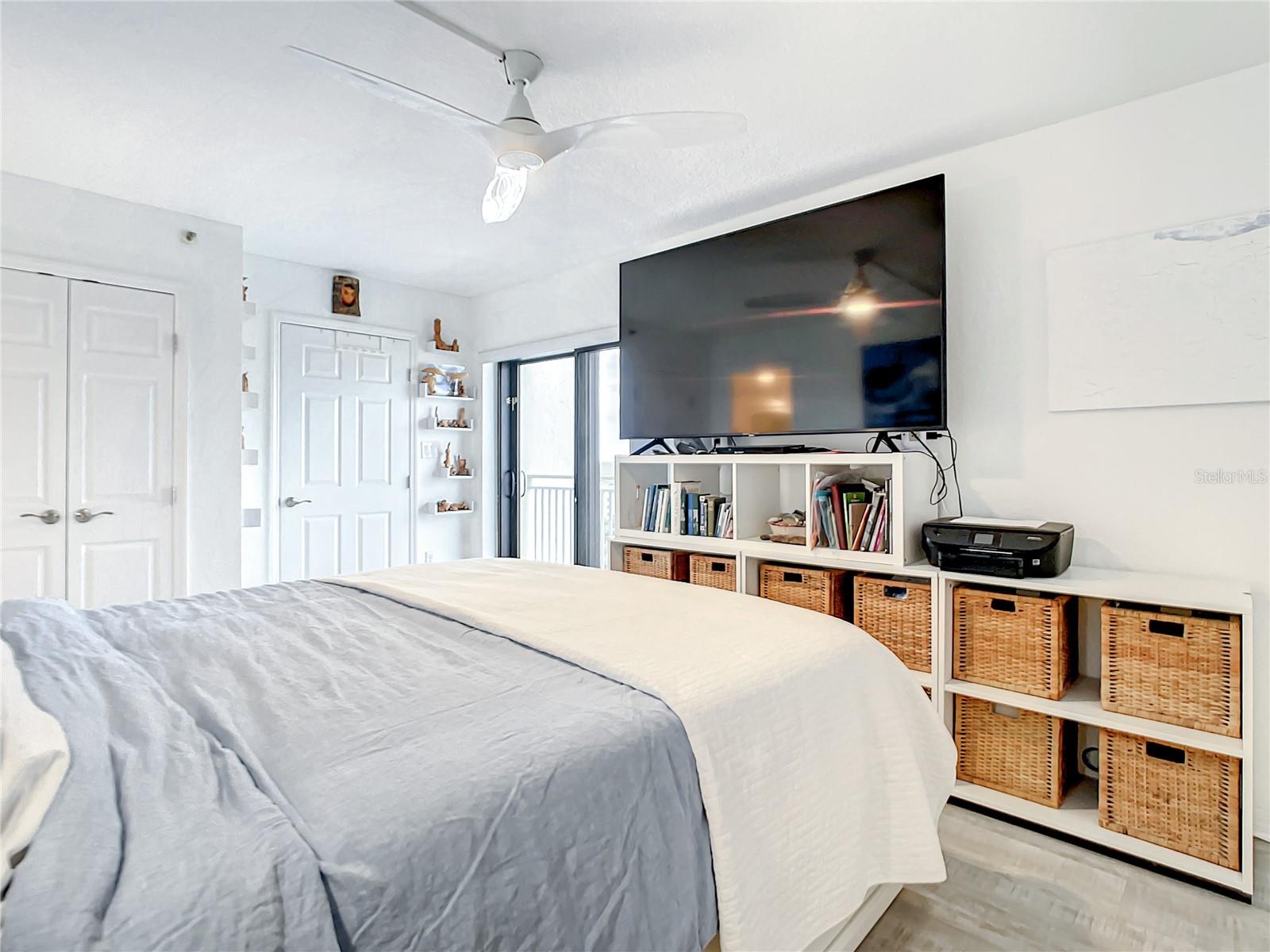 SILVER SANDS - Residential