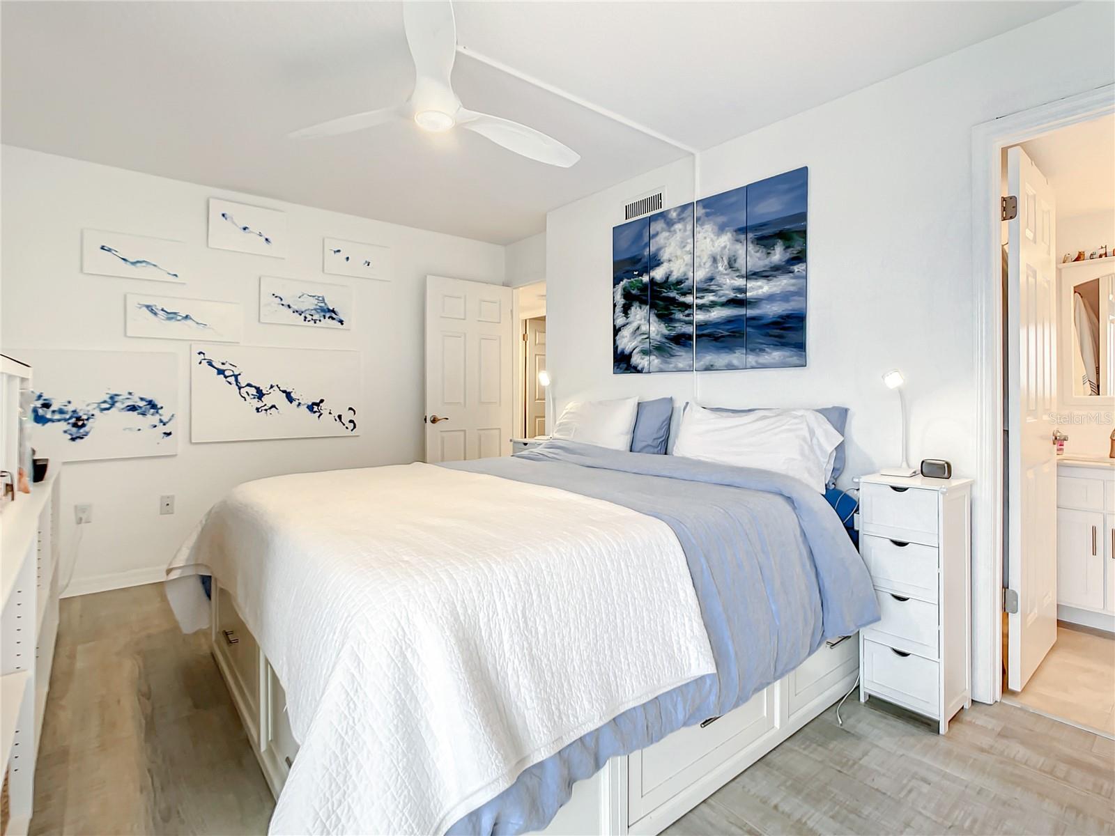 SILVER SANDS - Residential