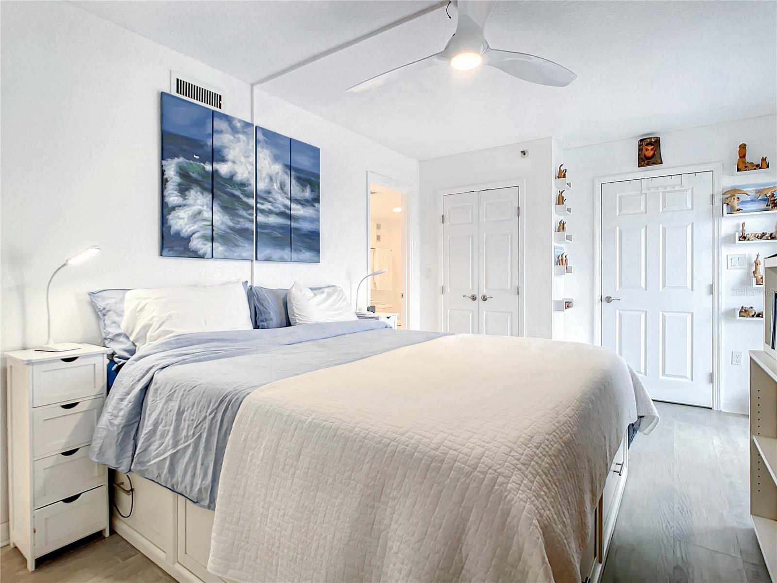 SILVER SANDS - Residential