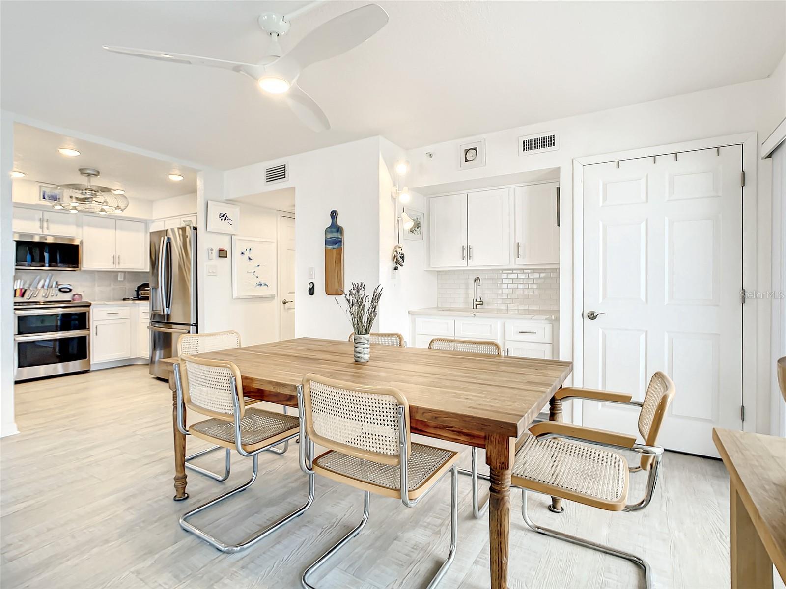 SILVER SANDS - Residential