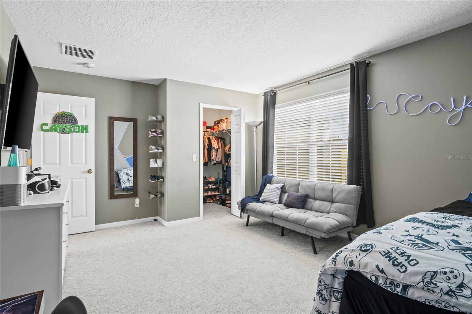 OAKCREST/SOUTHMEADOWPH N - Residential