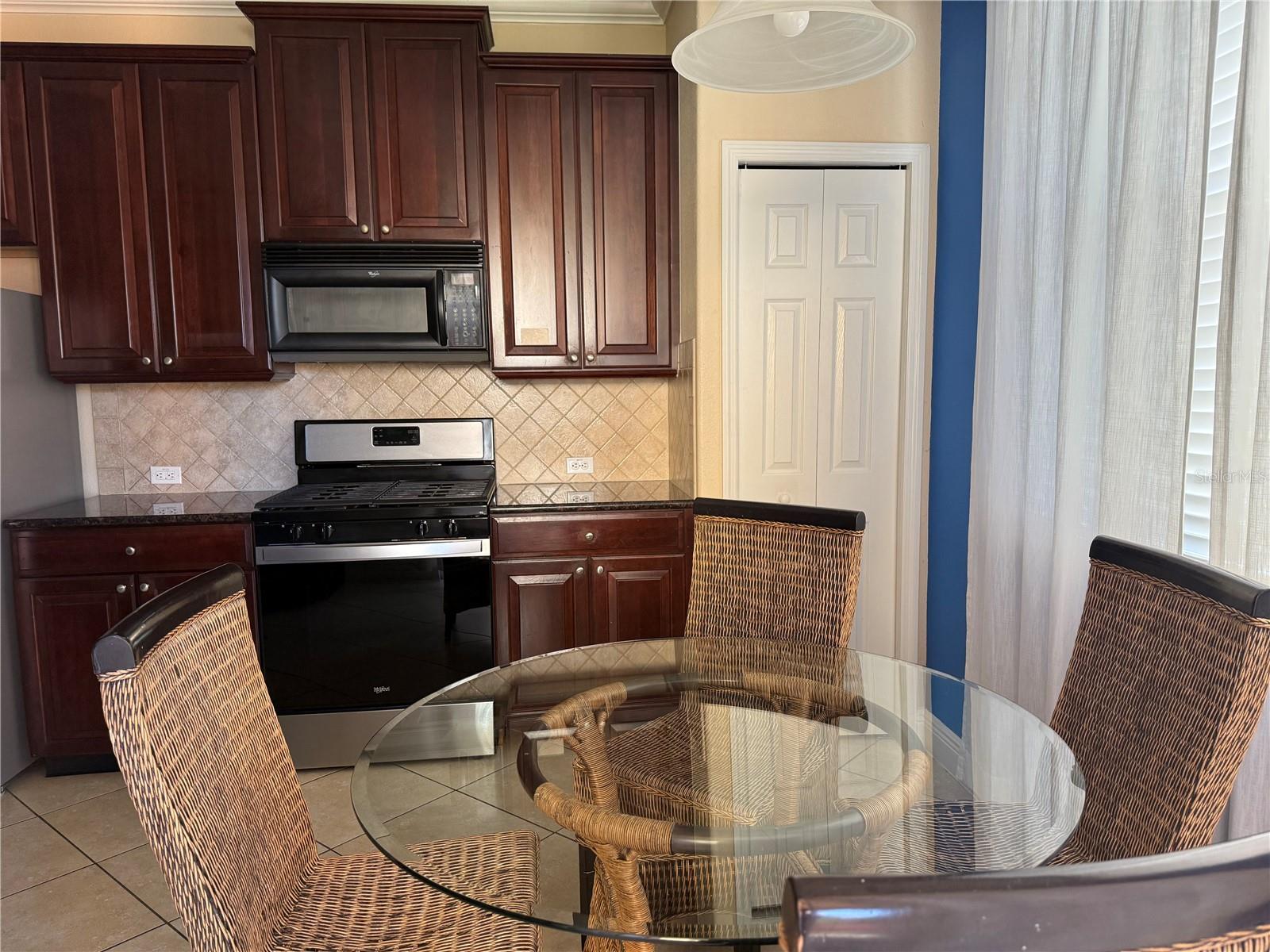 REUNION PH 01 PRCL 02 - Residential Lease