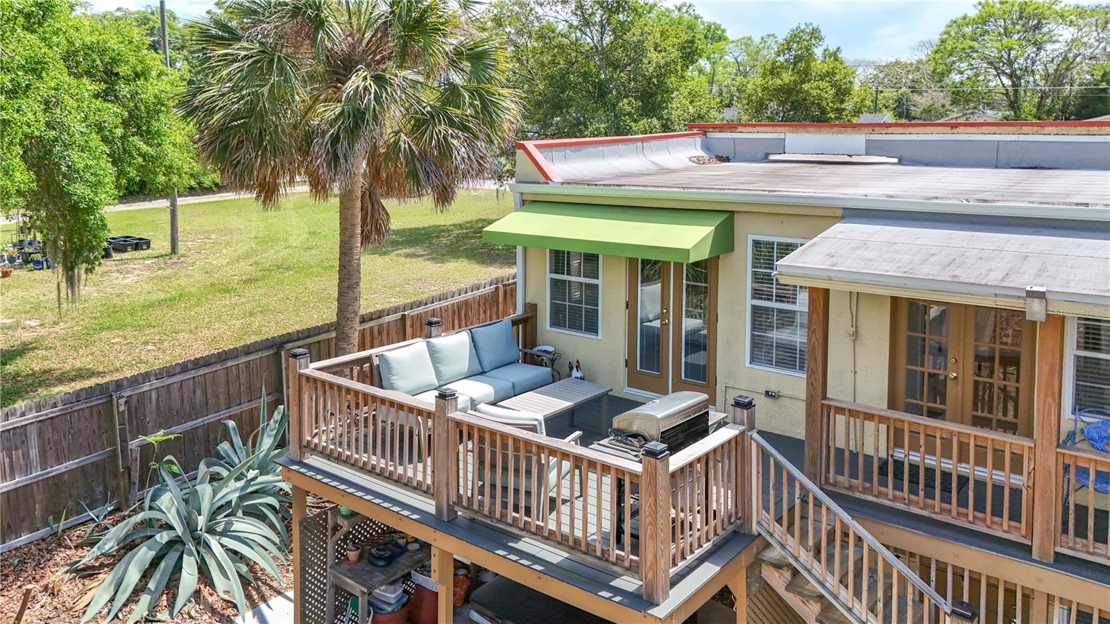 EUSTIS HILLCREST SUB - Residential