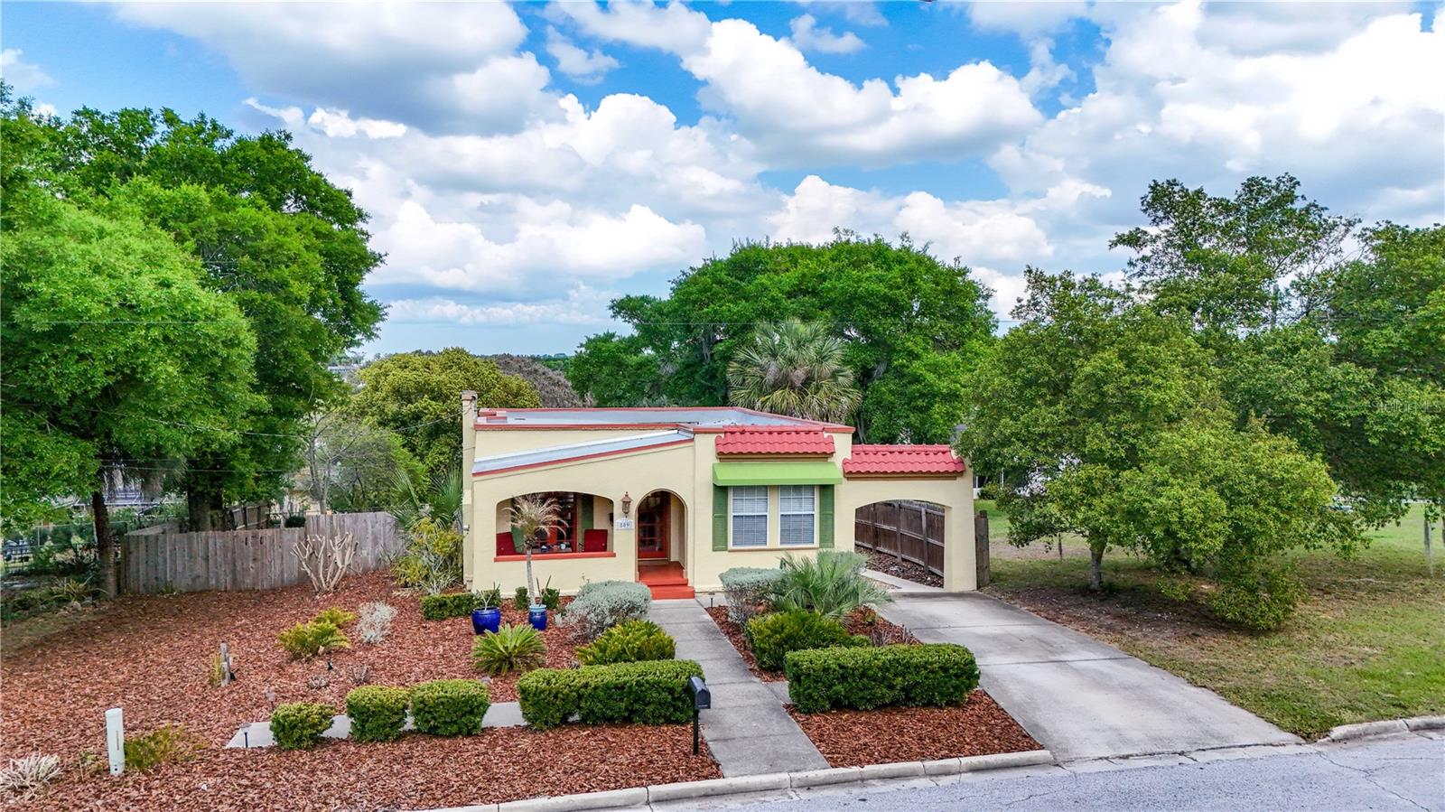 EUSTIS HILLCREST SUB - Residential