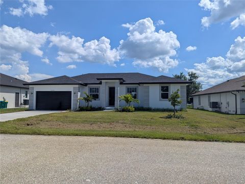 Photo of 14149 Whittier Lane, Port Charlotte, FL 33981 (MLS # D6142847)
