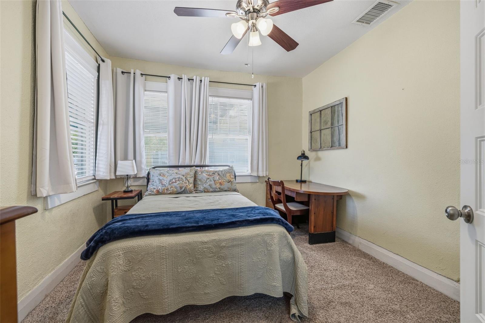 WEST LAND - Residential