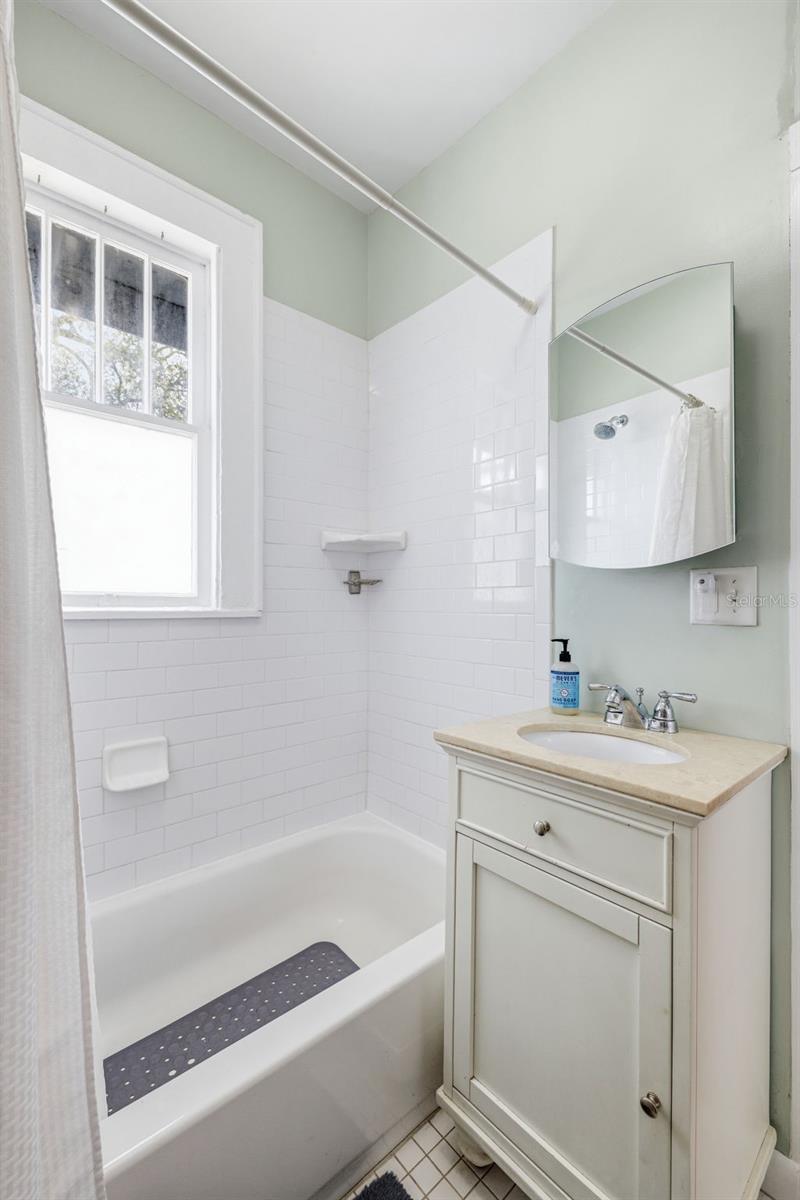 WEST LAND - Residential