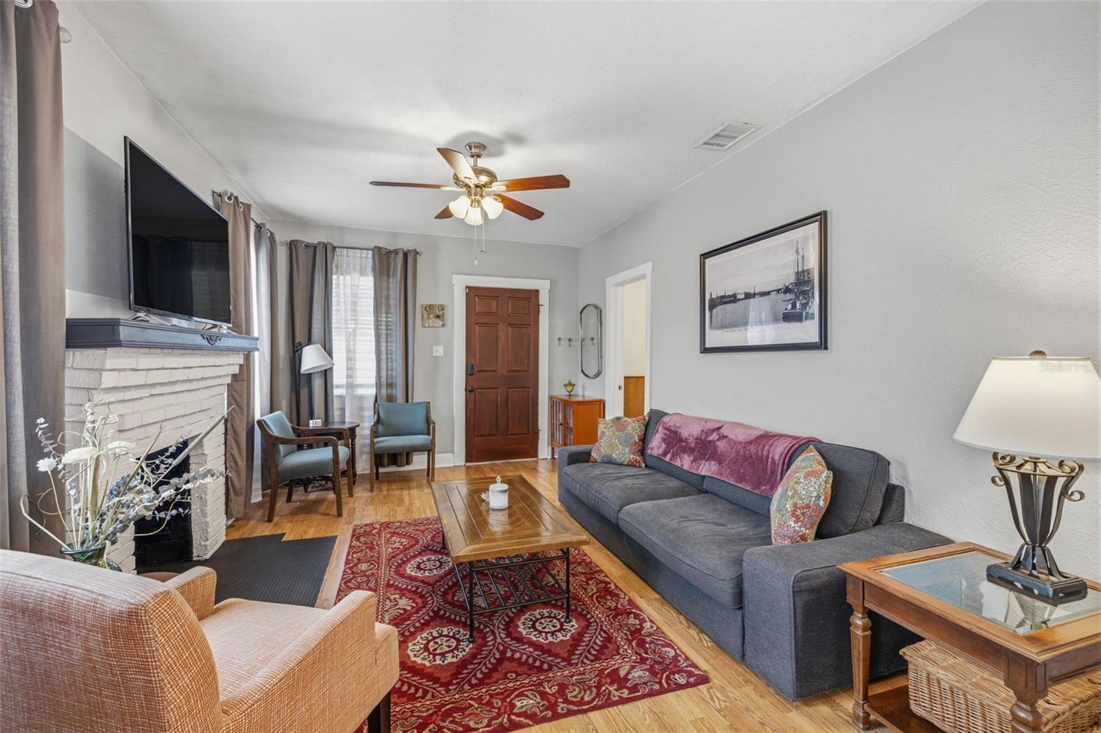 WEST LAND - Residential