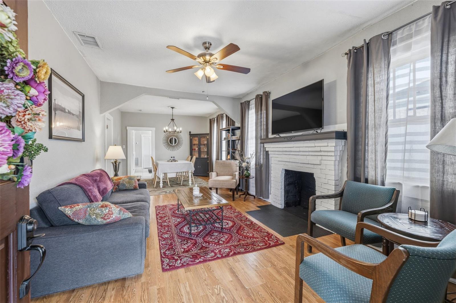 WEST LAND - Residential