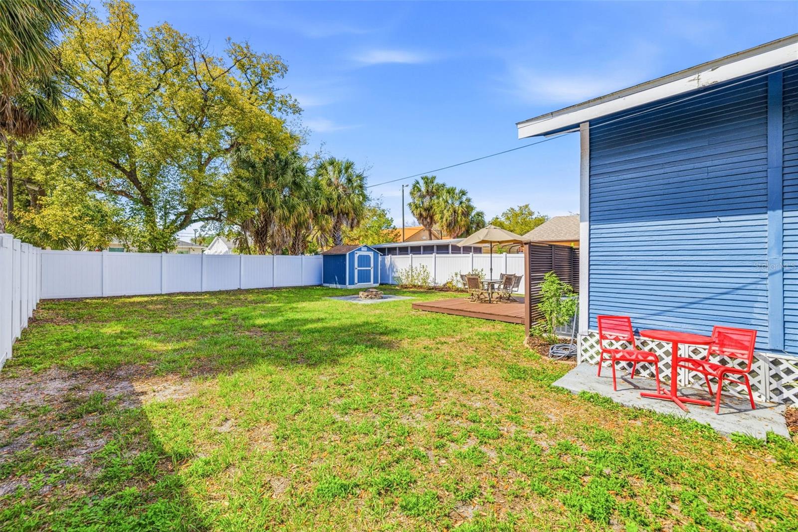 WEST LAND - Residential