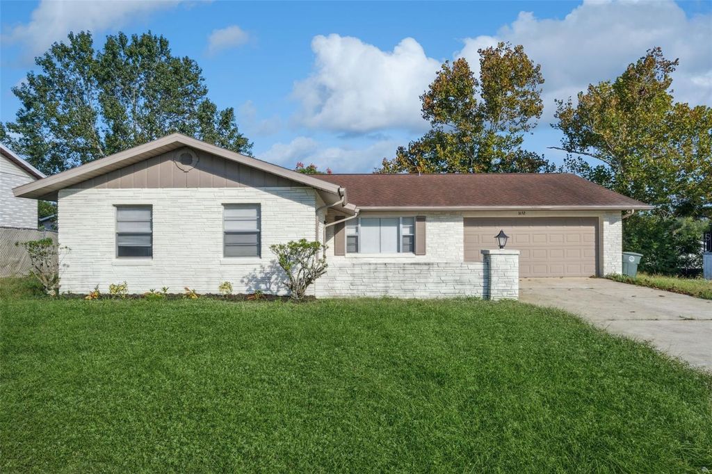 Photo of 1652 E Paradise Lane, Daytona Beach, FL 32119 (MLS # O6355972)