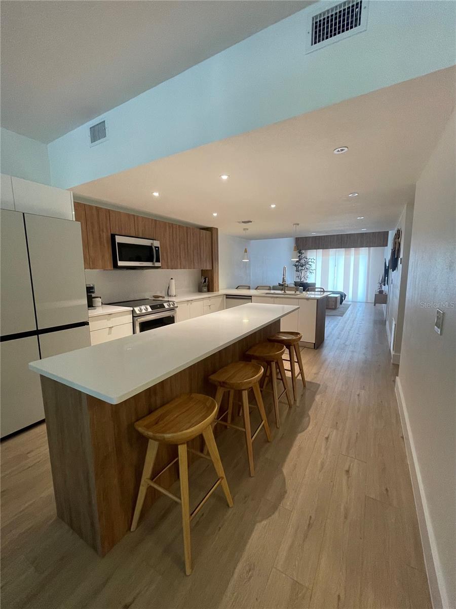 SMUGGLERS LANDING PH II - Residential Lease