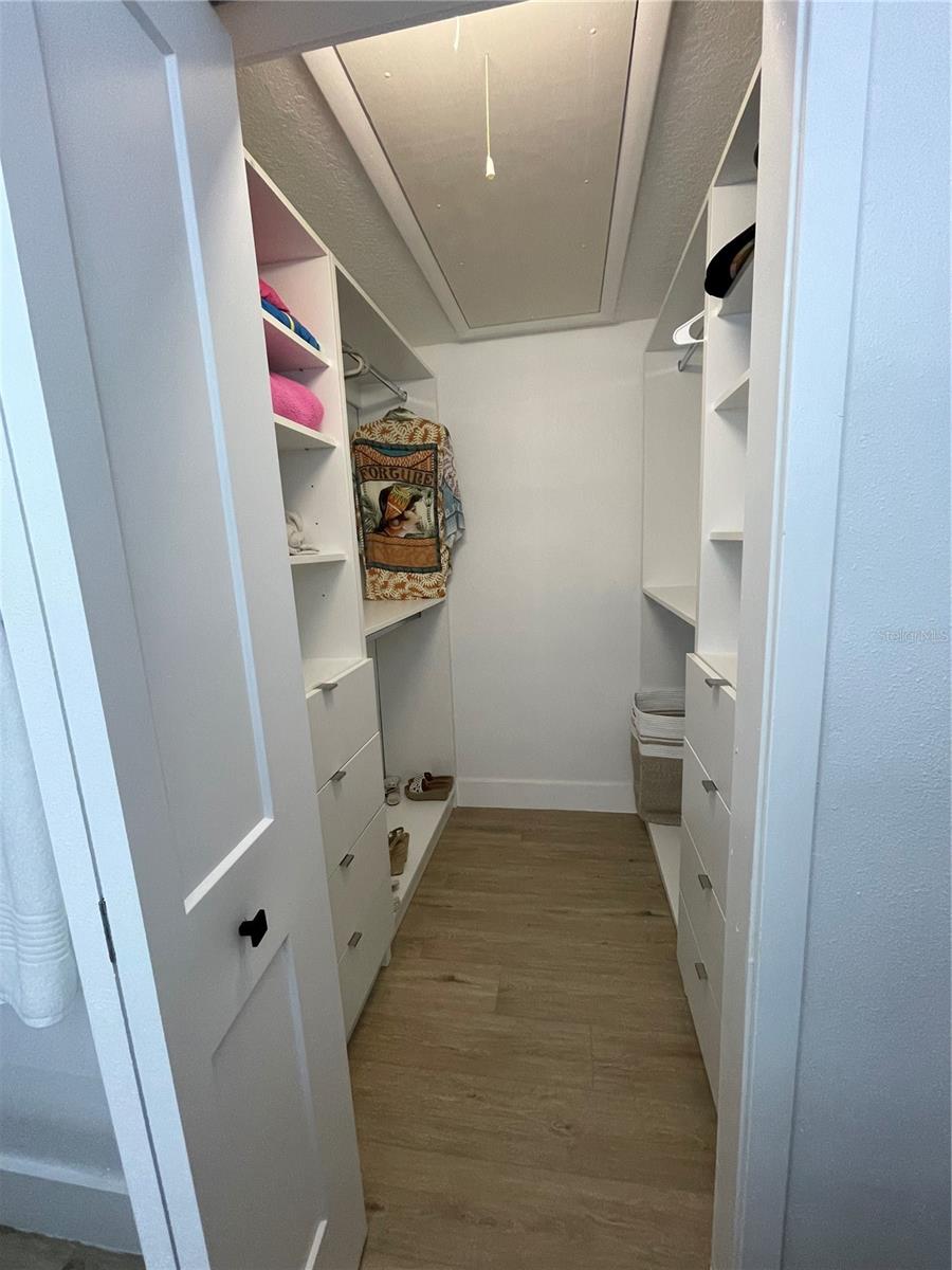 SMUGGLERS LANDING PH II - Residential Lease