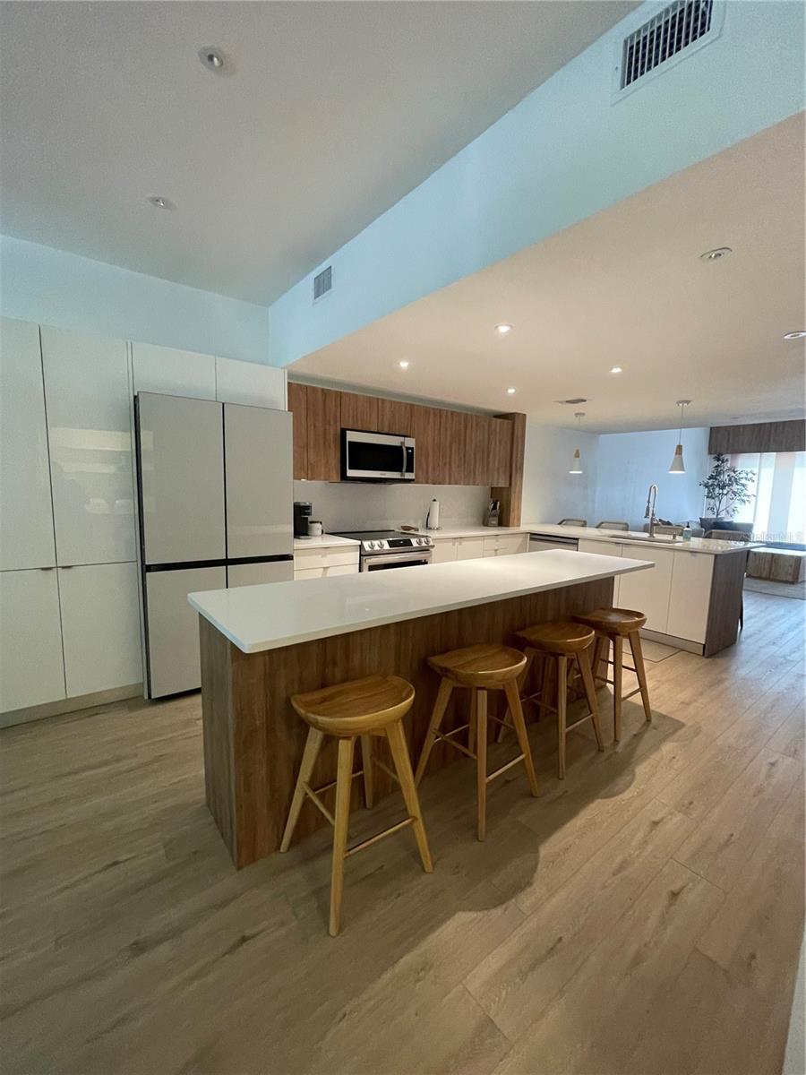 SMUGGLERS LANDING PH II - Residential Lease