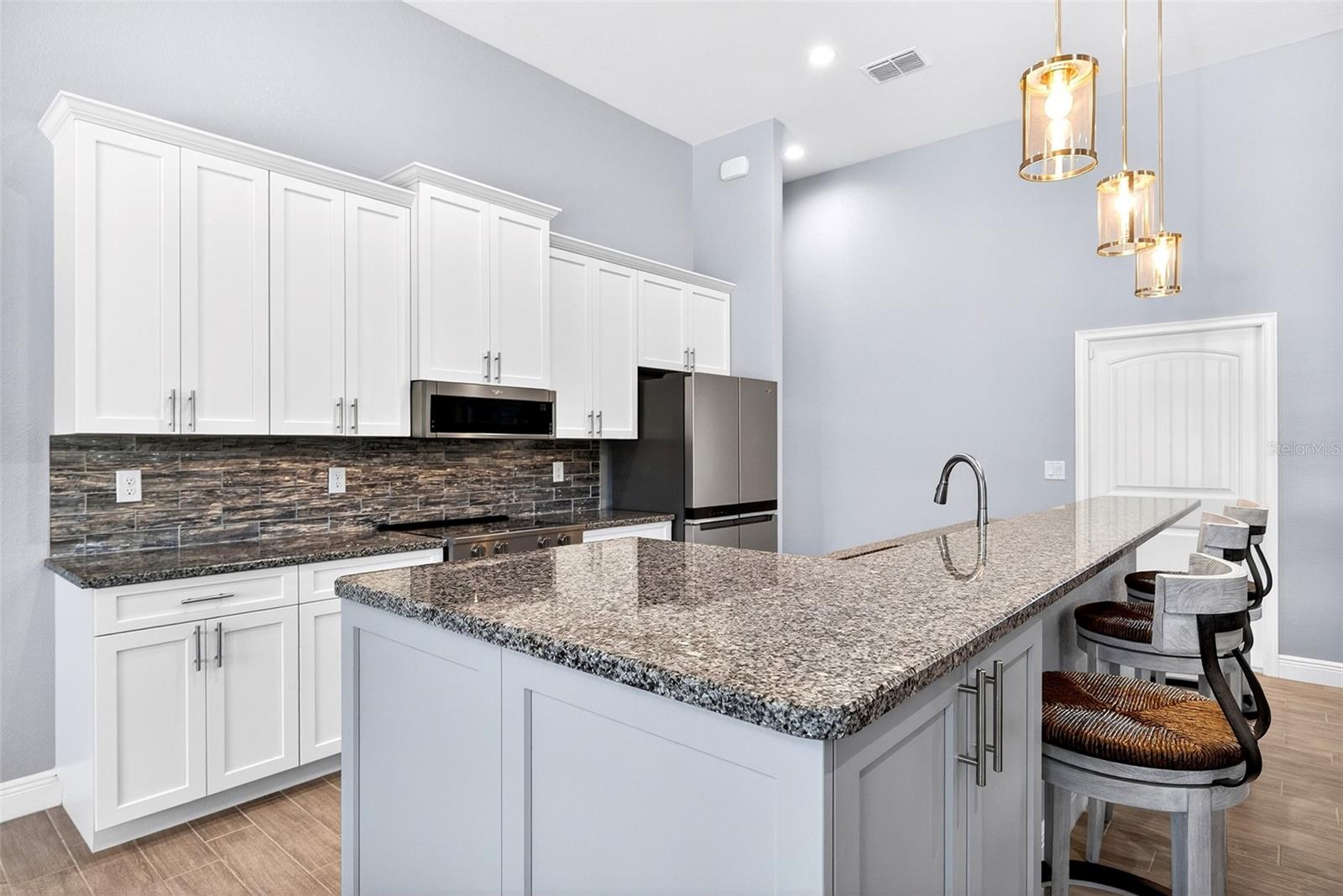 ROTONDA WEST PINE VALLEY - Residential