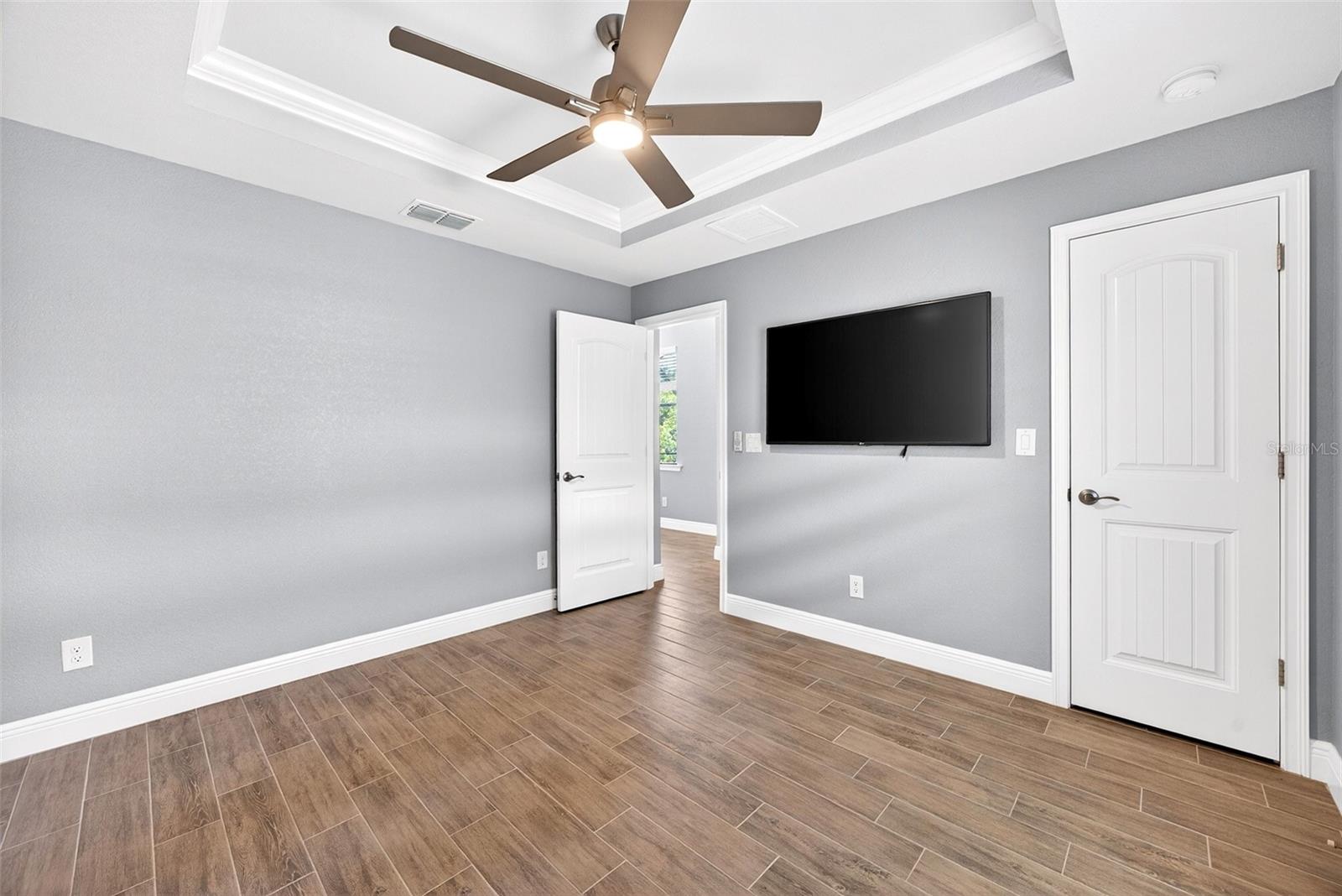 ROTONDA WEST PINE VALLEY - Residential