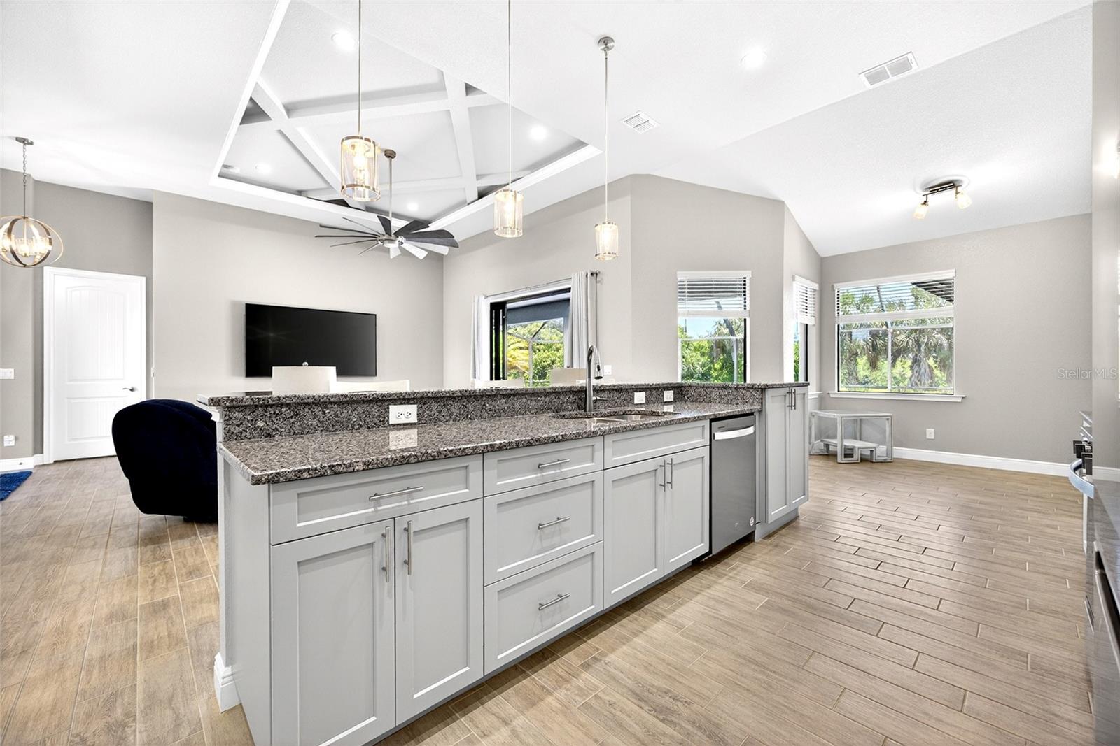 ROTONDA WEST PINE VALLEY - Residential