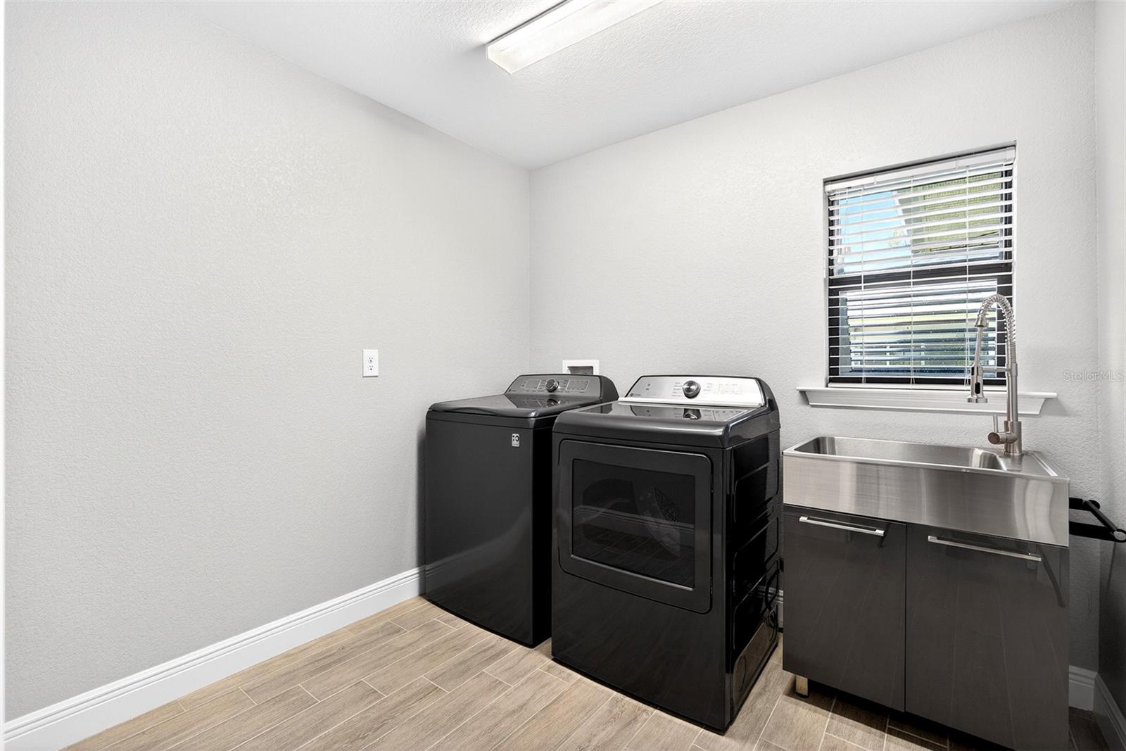 ROTONDA WEST PINE VALLEY - Residential