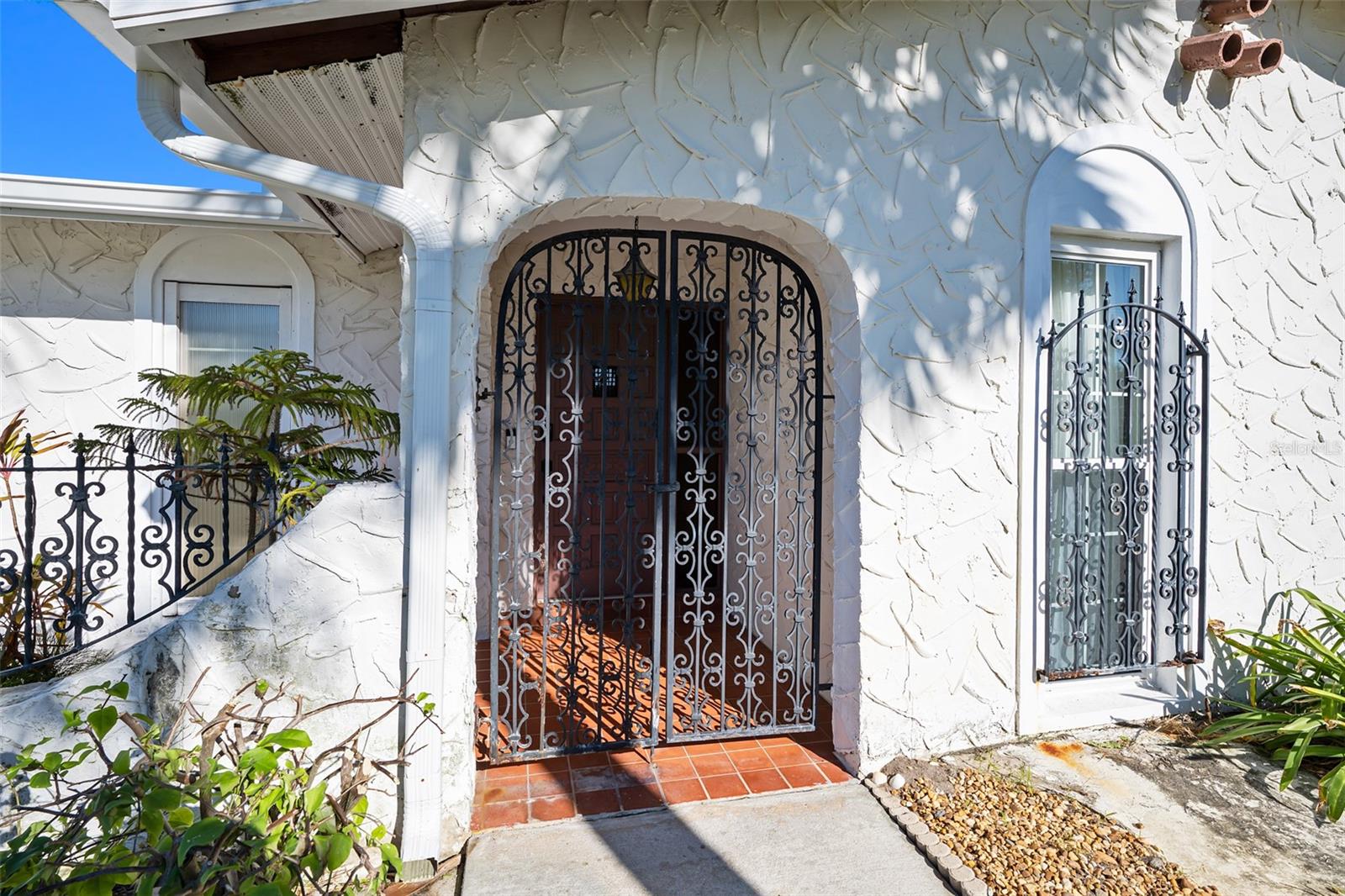 3019 JOHN ANDERSON DRIVE