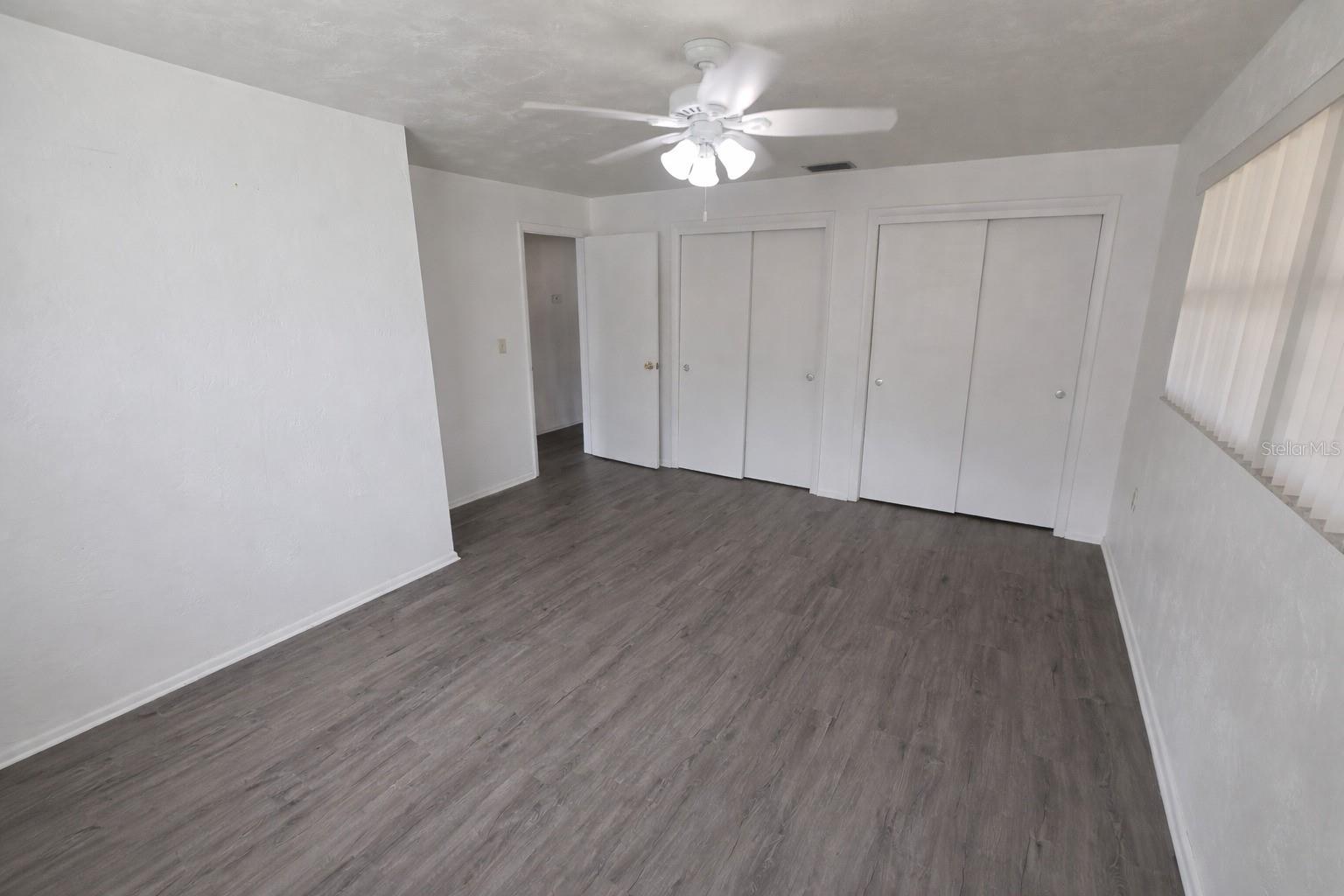 HOLIDAY PARK 6TH ADD - Residential