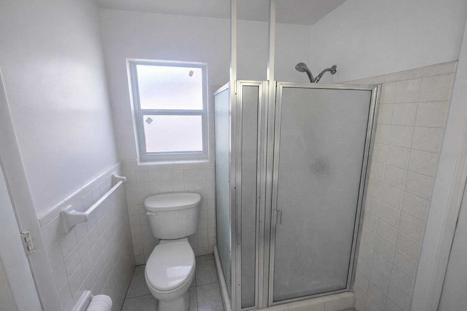 HOLIDAY PARK 6TH ADD - Residential