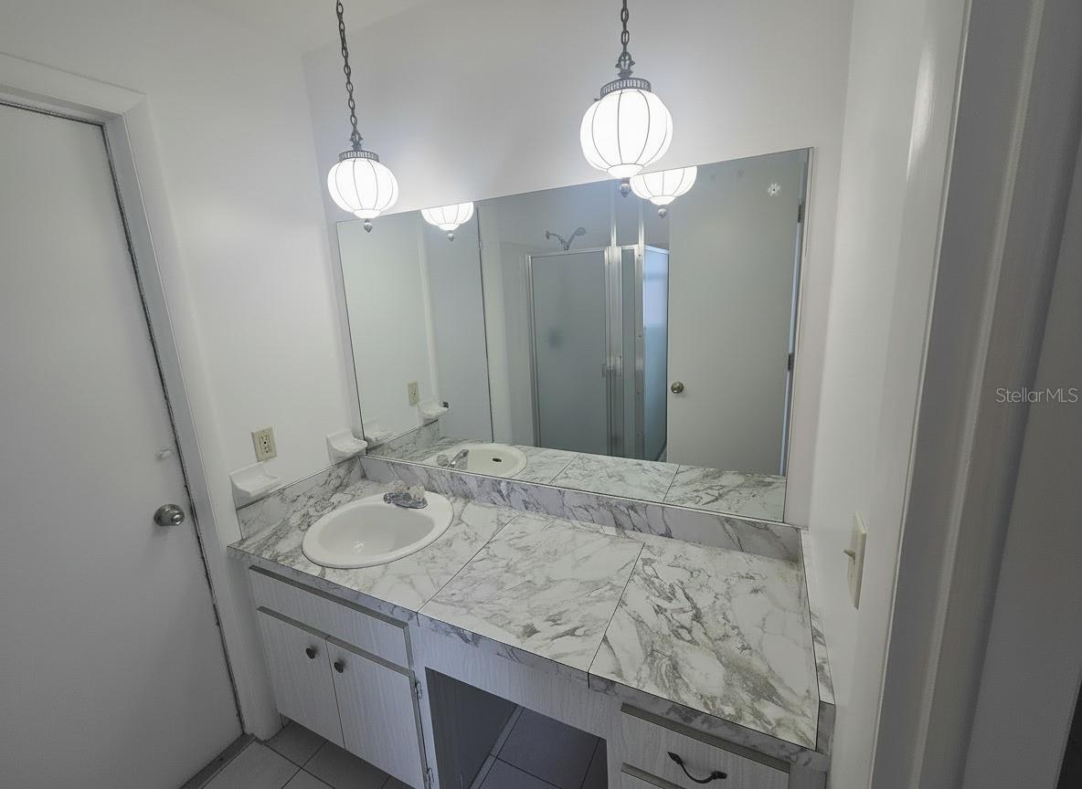 HOLIDAY PARK 6TH ADD - Residential