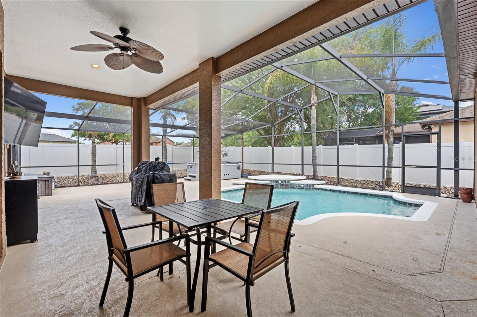 OAKHURST GOLF ESTATES - Residential