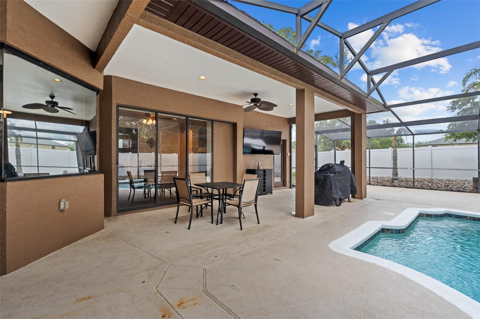 OAKHURST GOLF ESTATES - Residential