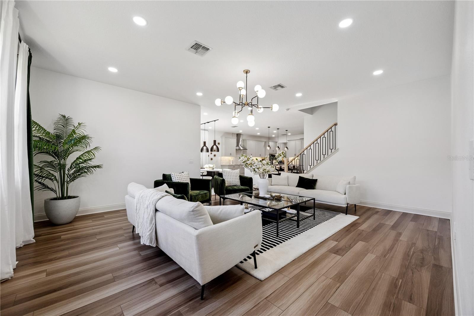 HIDEAWAY COVE AT OVIEDO PH 3 - Residential