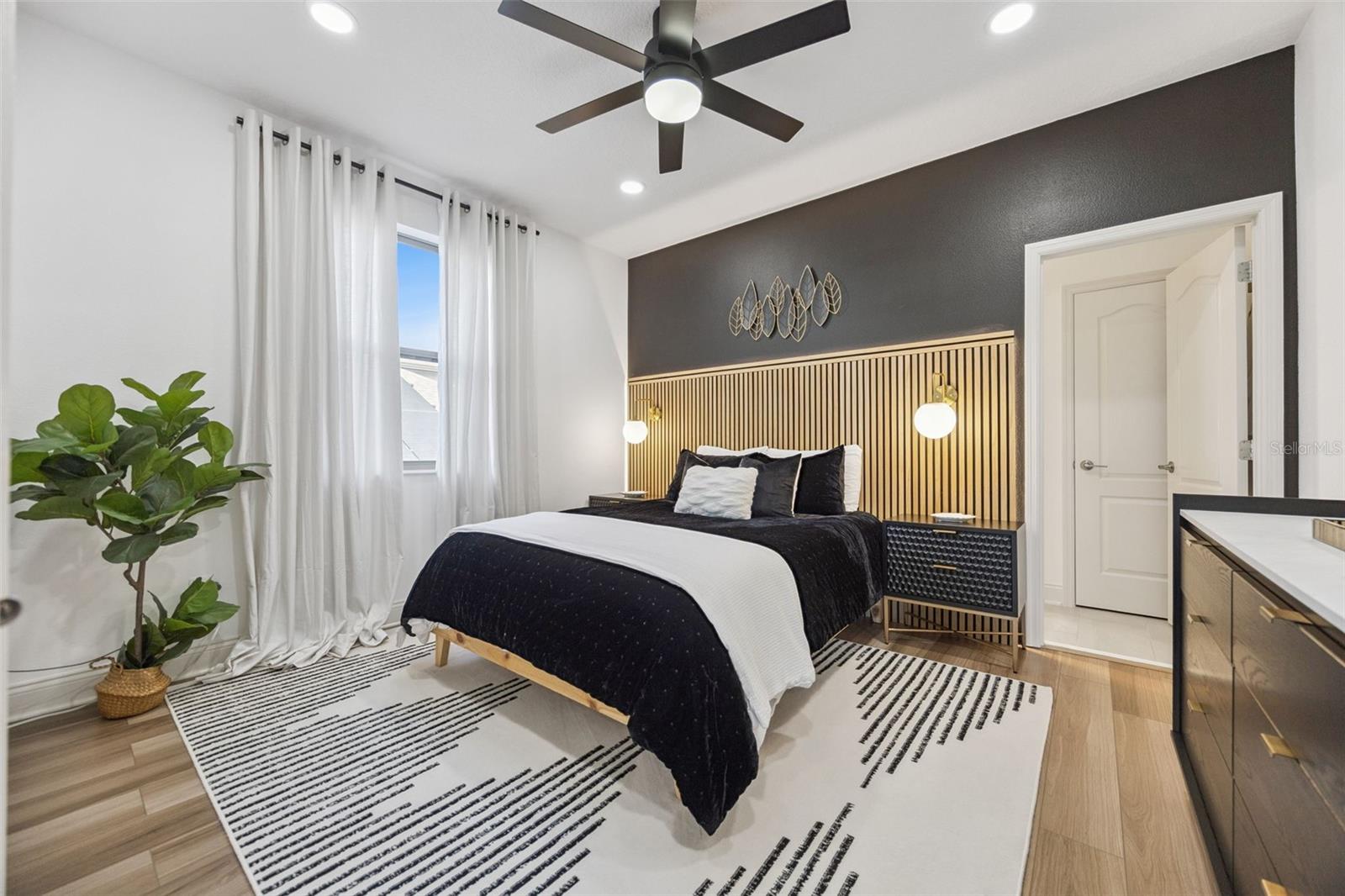 HIDEAWAY COVE AT OVIEDO PH 3 - Residential