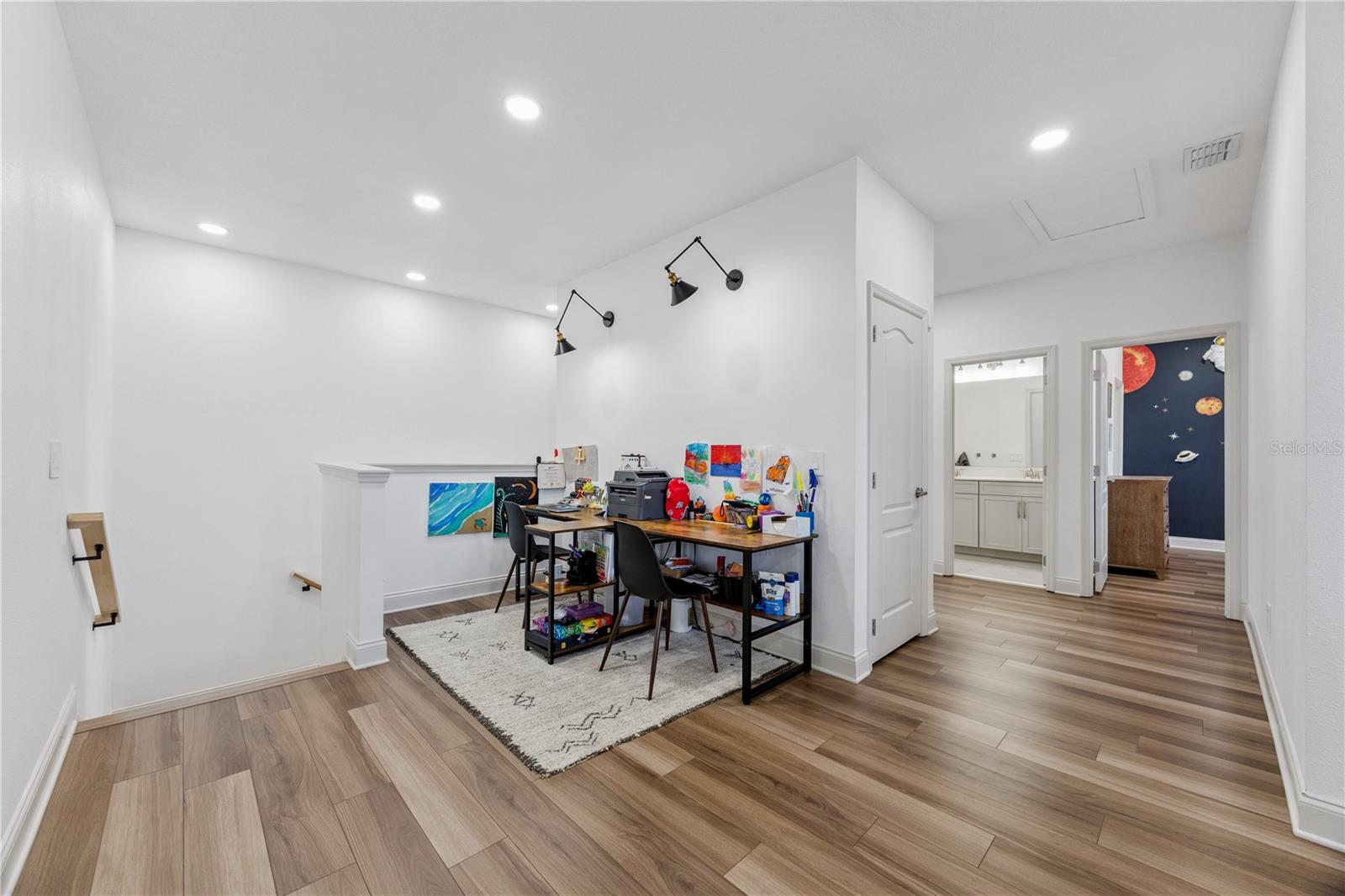 HIDEAWAY COVE AT OVIEDO PH 3 - Residential