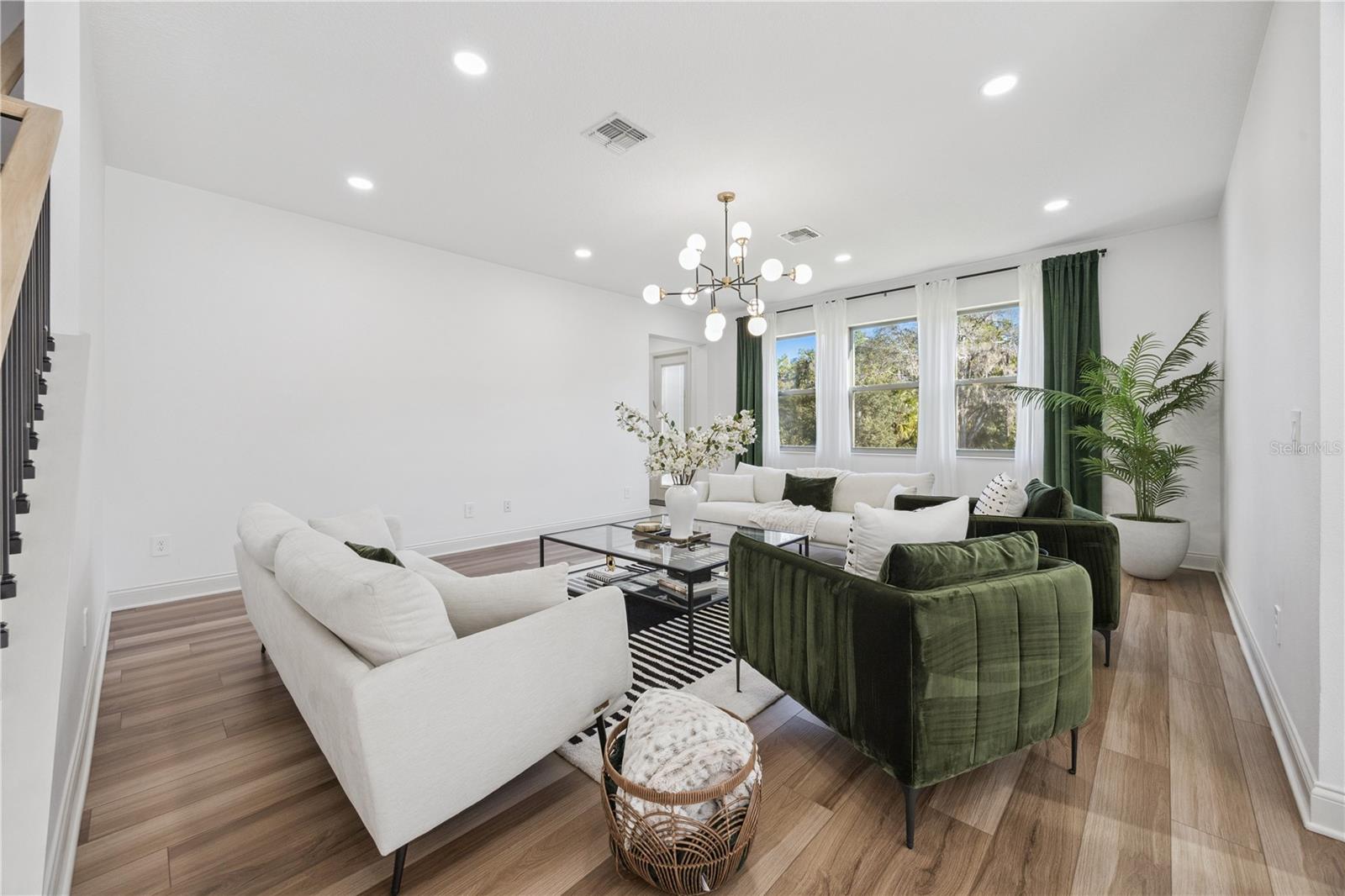 HIDEAWAY COVE AT OVIEDO PH 3 - Residential