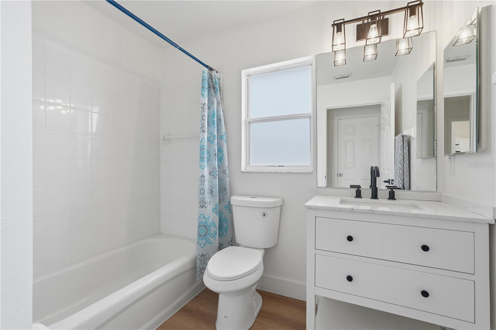 RAINTREE HARBOR 2 - Residential