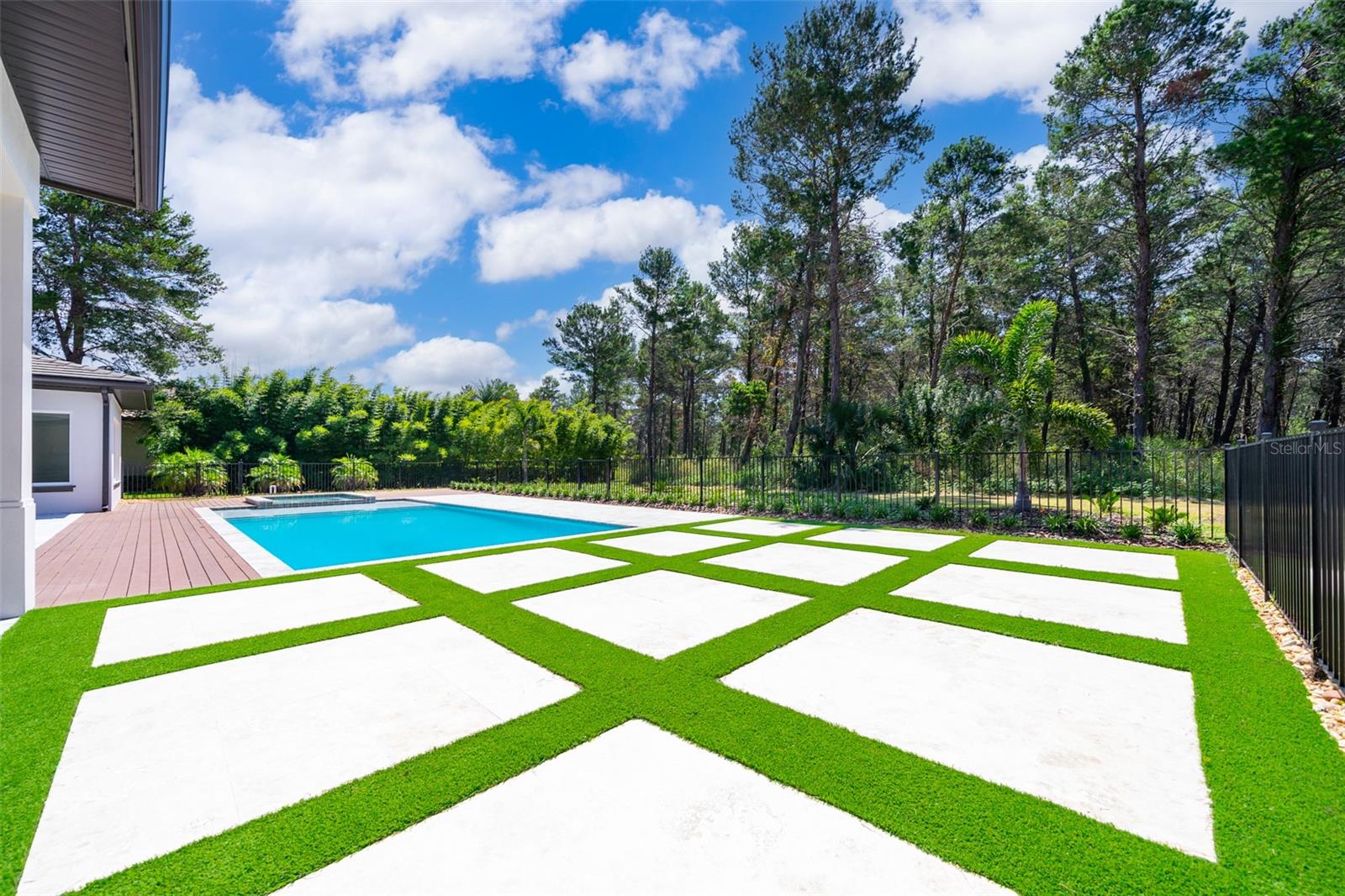 BELLA COLLINA SUB - Residential