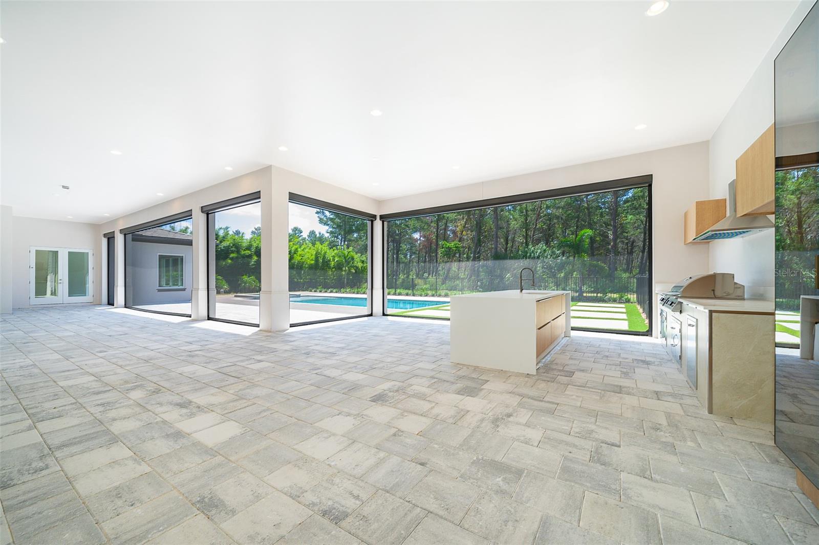 BELLA COLLINA SUB - Residential