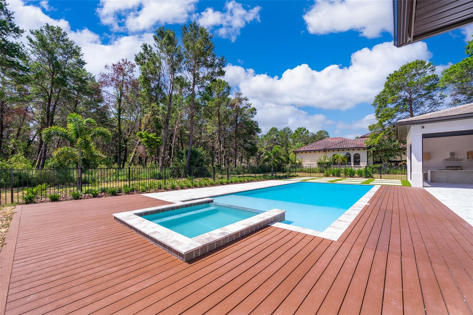 BELLA COLLINA SUB - Residential