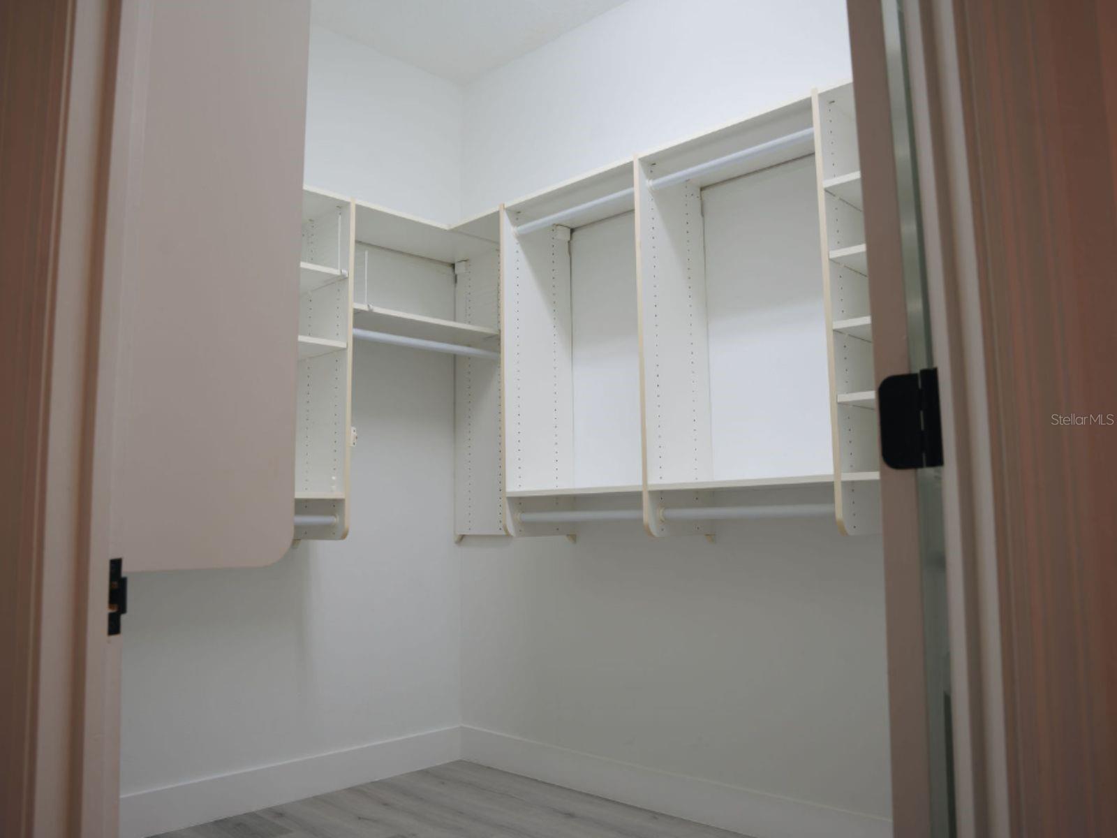 LAKE AJAY VILLAGE TR B REP - Residential Lease