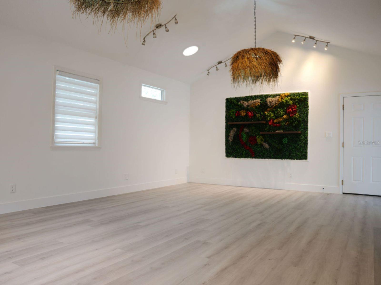 LAKE AJAY VILLAGE TR B REP - Residential Lease