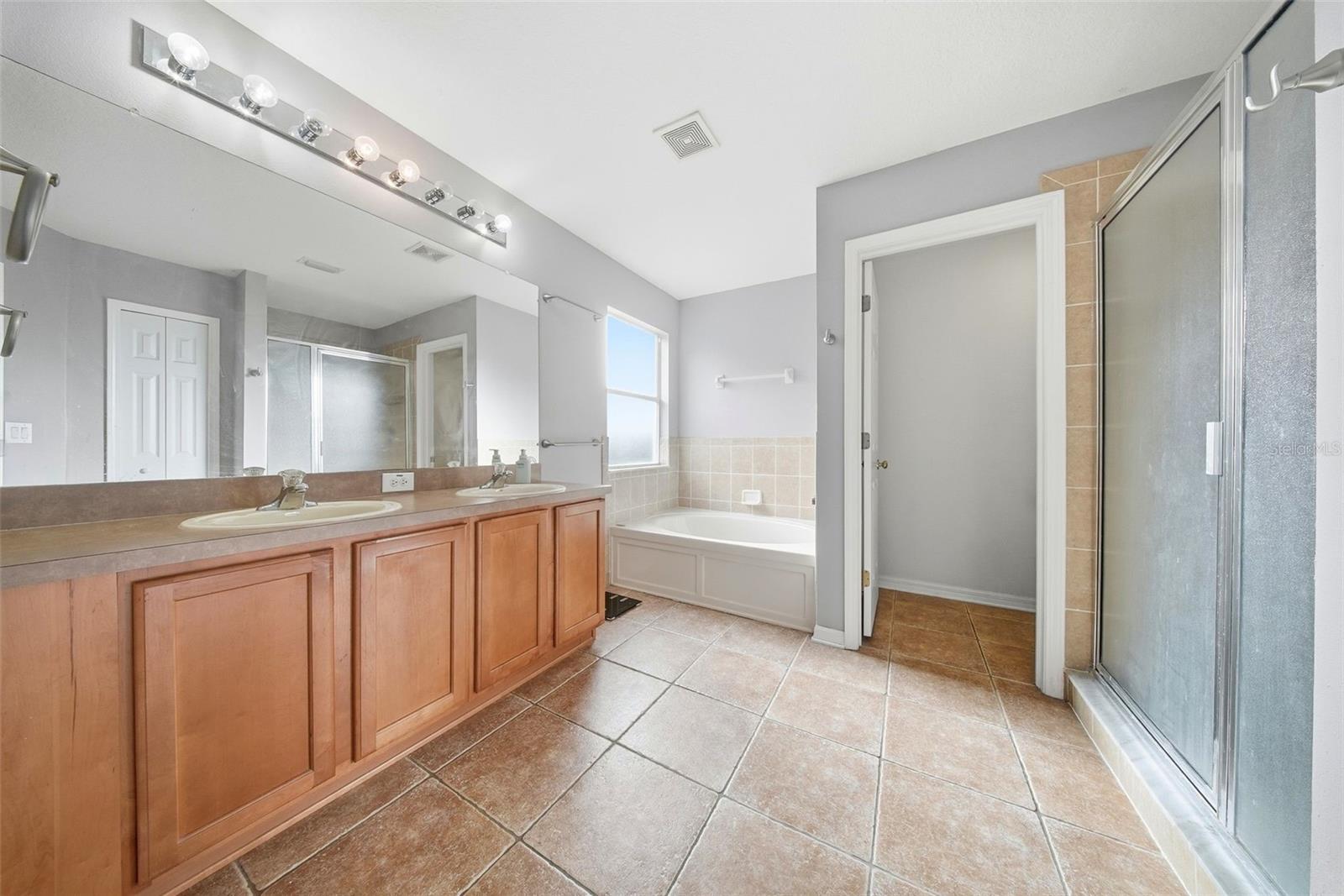 GRAND OAKS PH 02 UNIT 03 & 05 - Residential