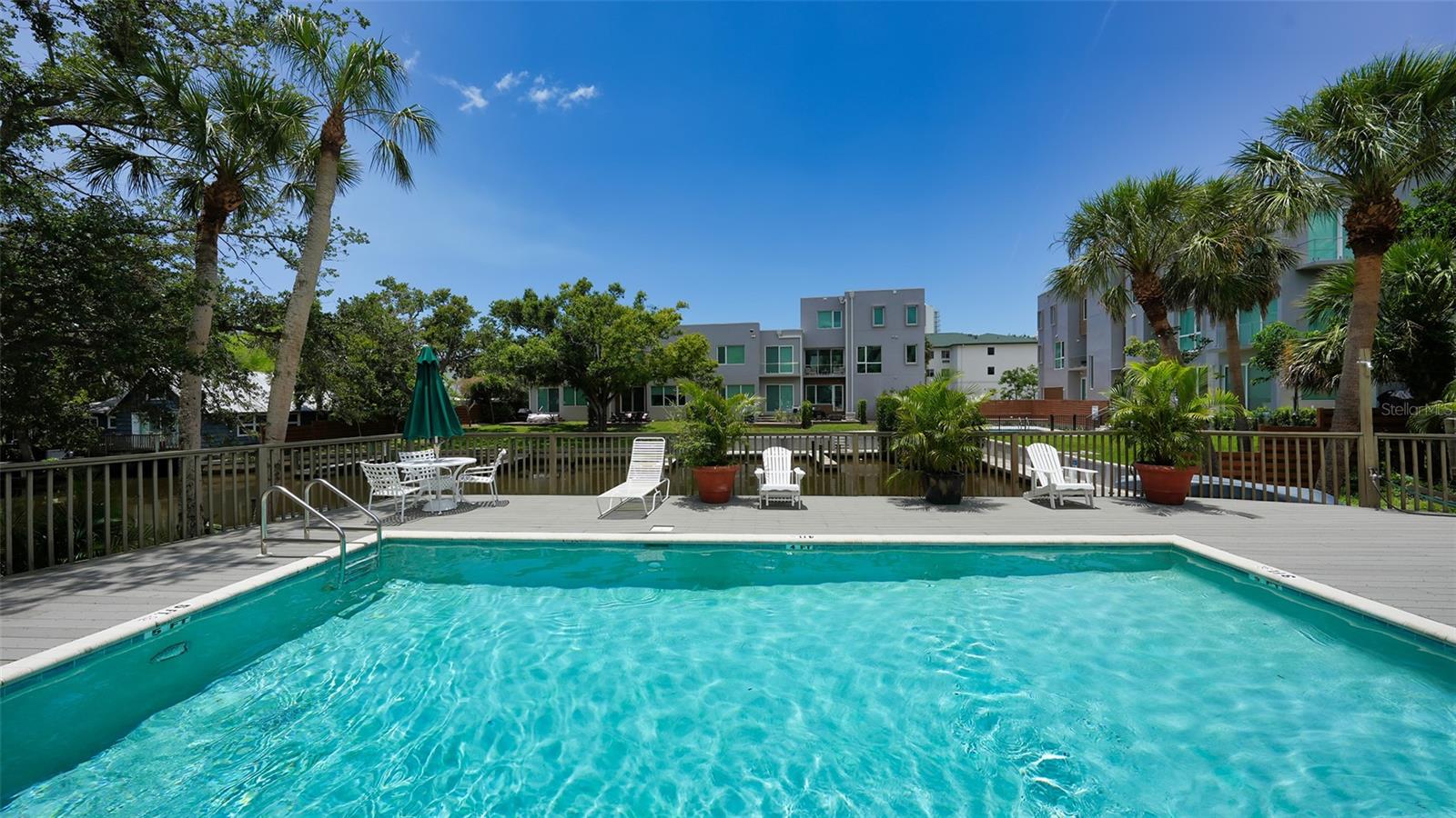 HUDSON OAKS - Residential