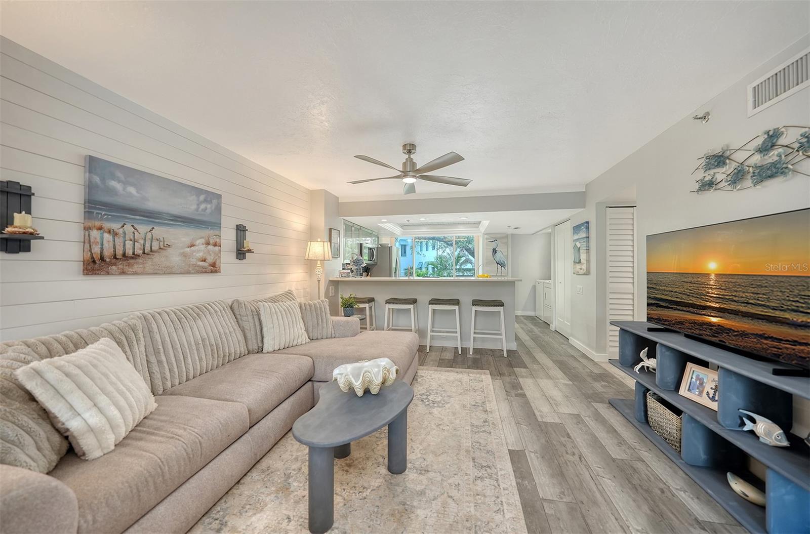 HUDSON OAKS - Residential