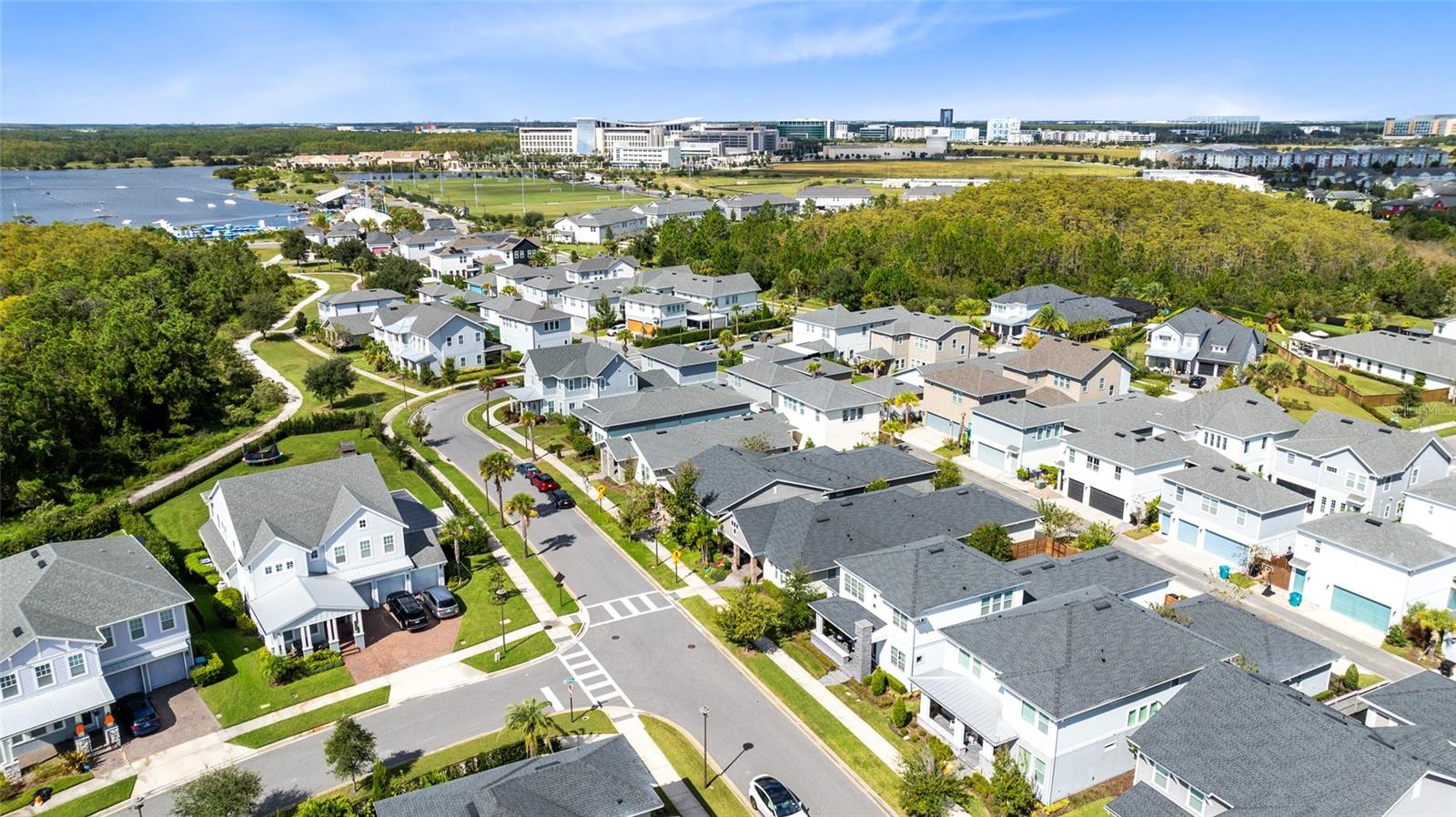 LAUREATE PARK - Residential