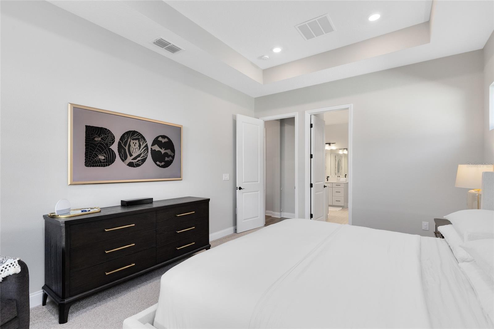 LAUREATE PARK - Residential