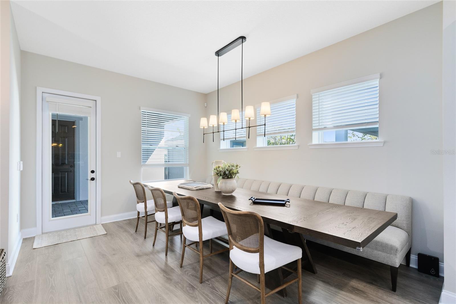 LAUREATE PARK - Residential