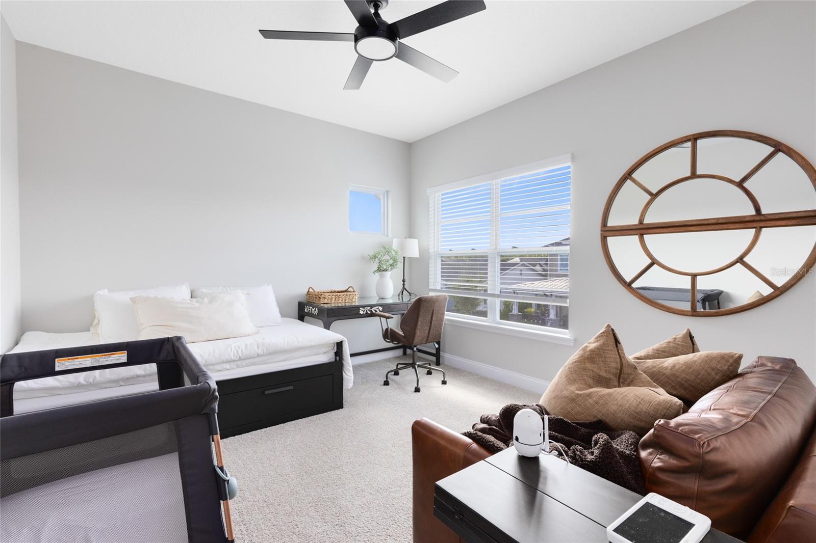 LAUREATE PARK - Residential